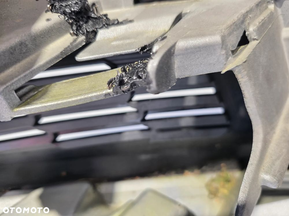 VW POLO 6R0 08- ZDERZAK PRZEDNI PRZÓD NA SPRYSKI + KRATKI NR 6R0807221 NR AUKCJI NZ1921 - 29