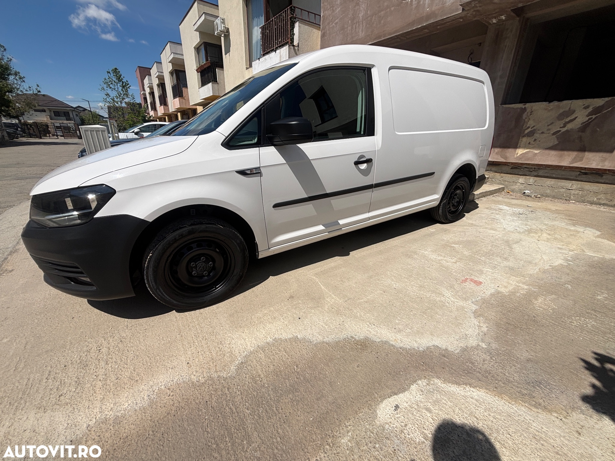 Volkswagen Caddy - 9