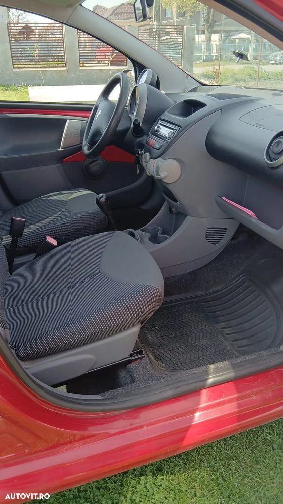 Peugeot 107 One 1.0 E - 10