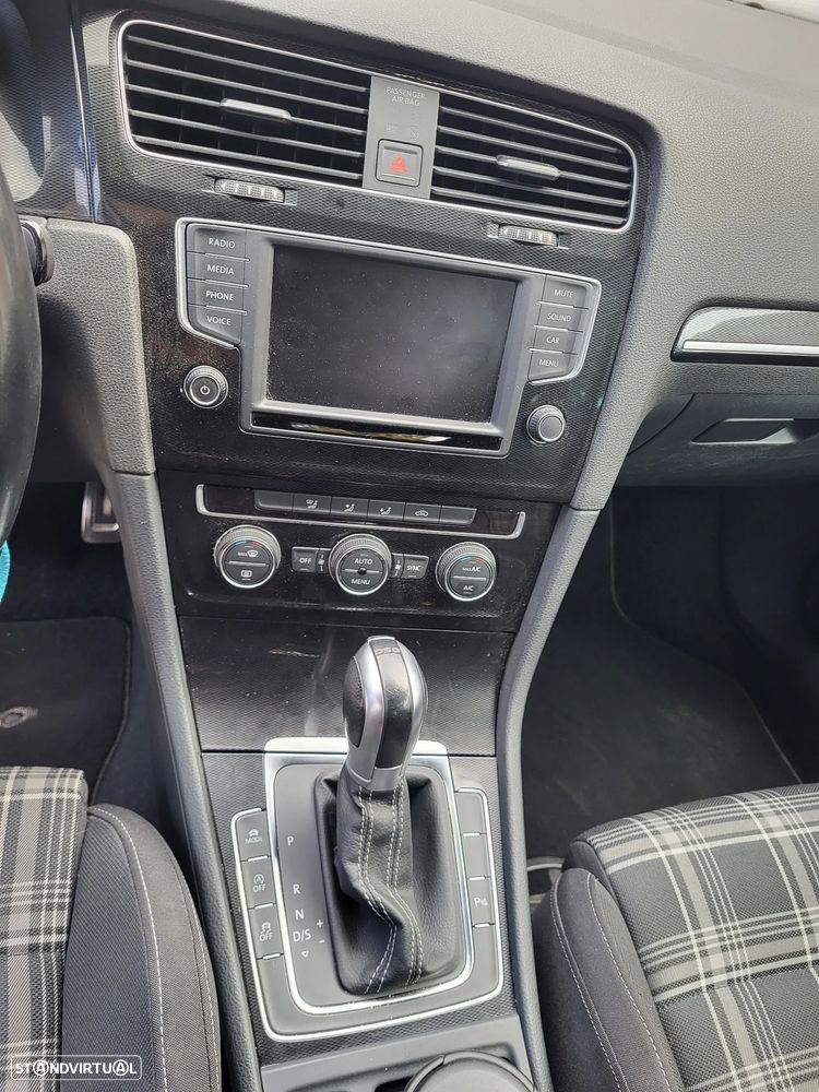 VW Golf 2.0 TDI GTD DSG - 14