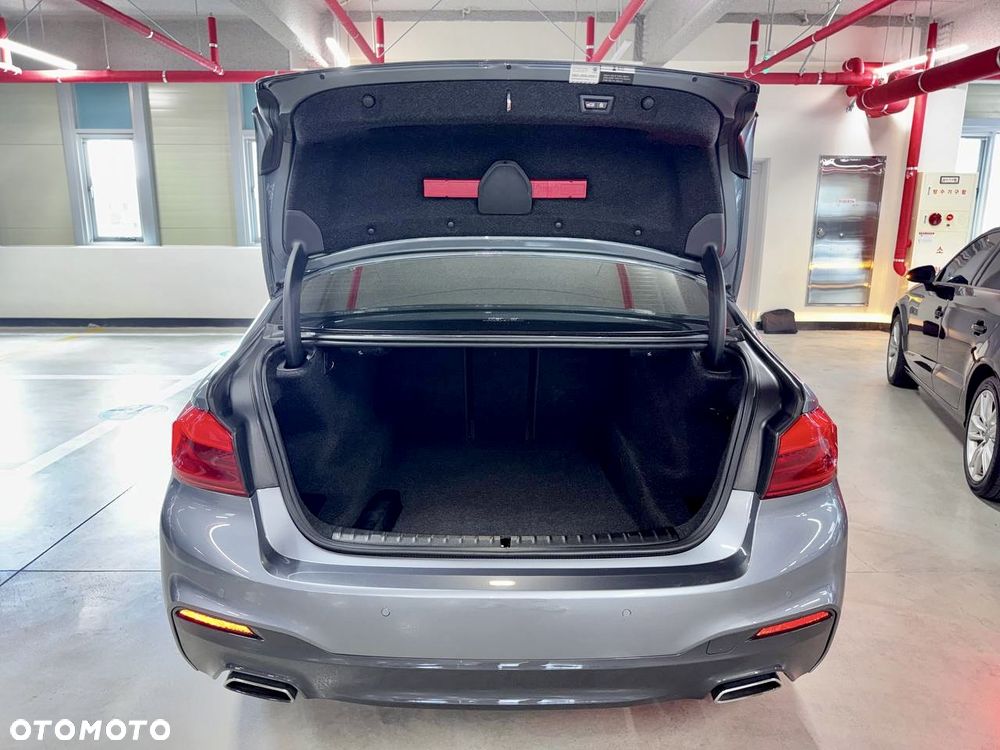 BMW Seria 5 530i xDrive M Sport Edition - 10