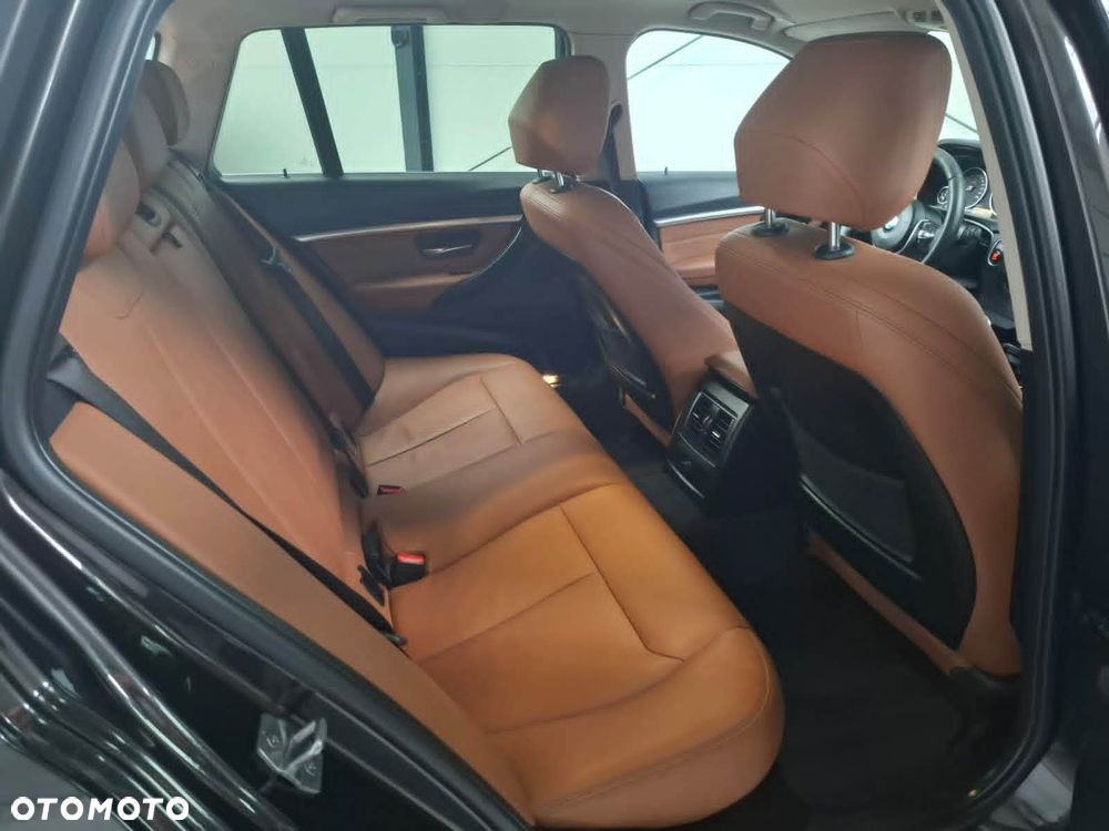 BMW Seria 3 318d - 14