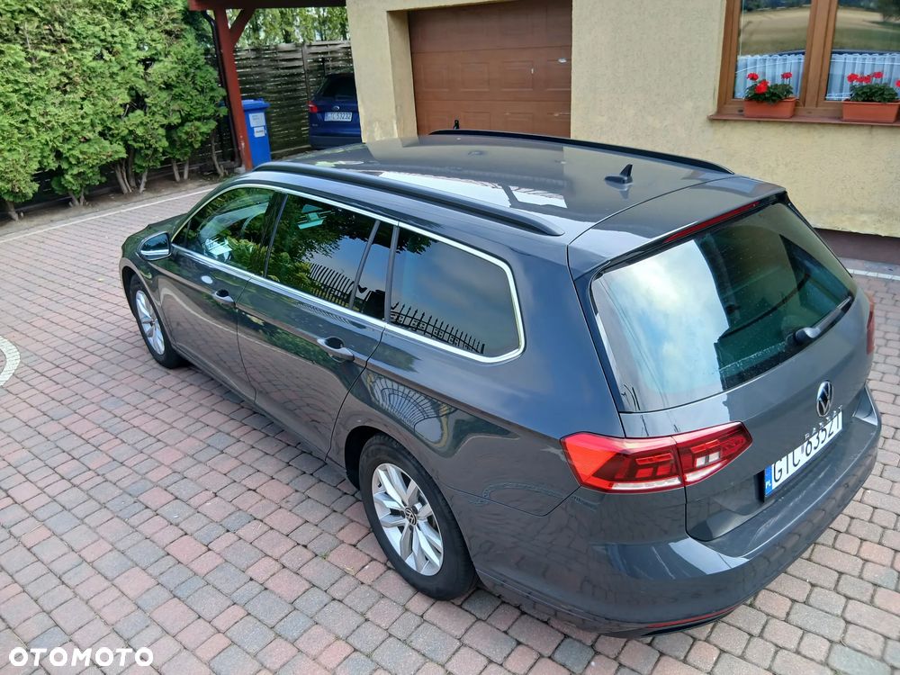 Volkswagen Passat 2.0 TDI SCR Business - 12