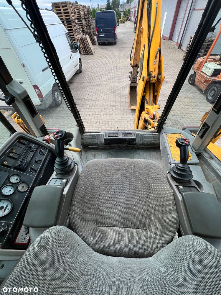 JCB 4cx - 12