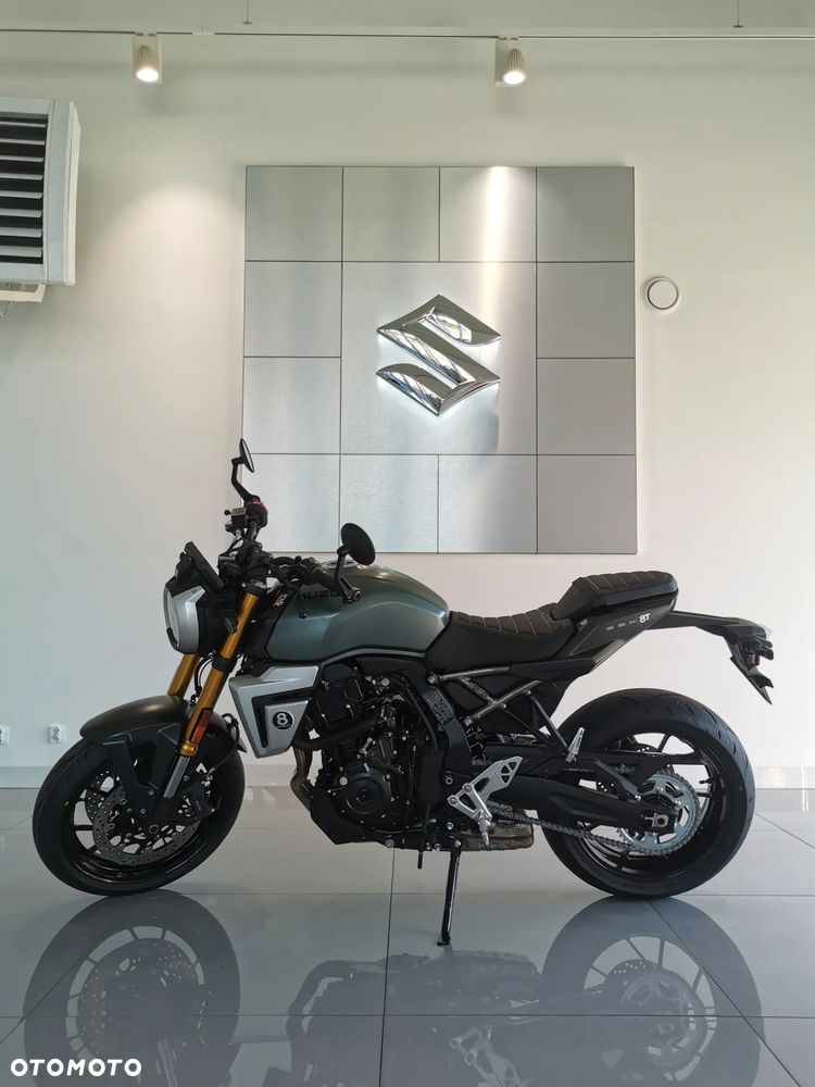 Suzuki GSX - 2