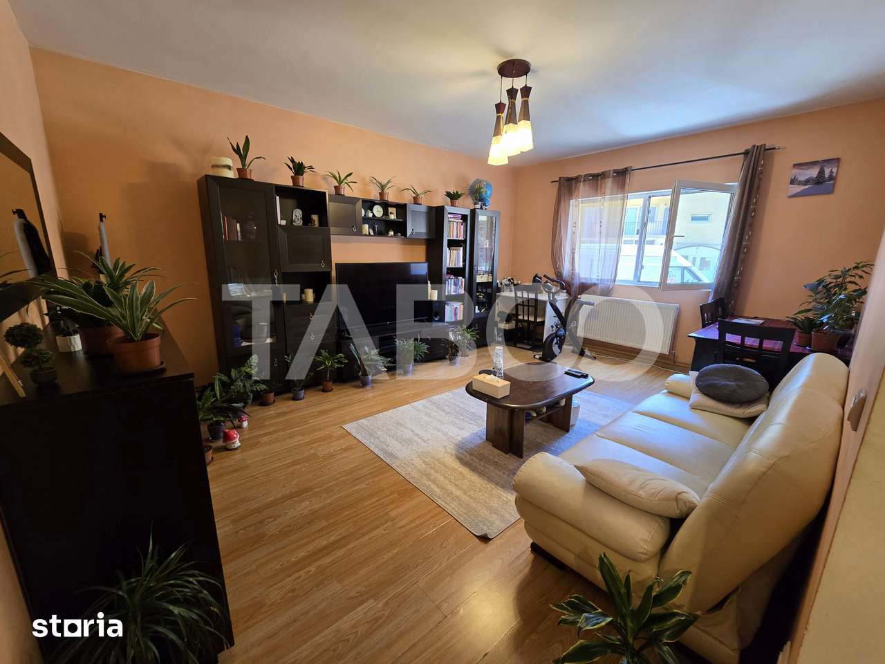 Apartament decomandat de vanzare 2 camere 64 mpu balcon Selimbar Sibiu — fotografia 3