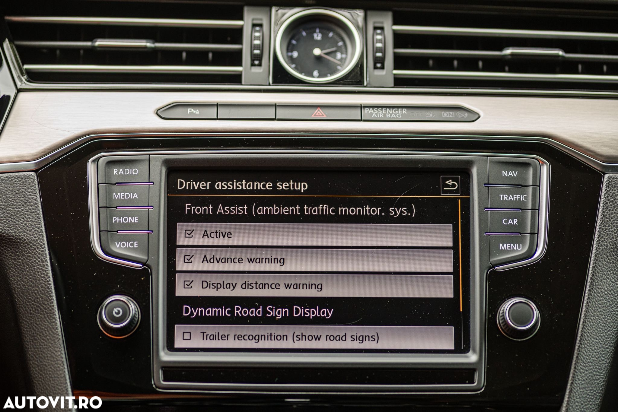 Volkswagen Passat Variant 2.0 TDI DSG (BlueMotion Technology) Highline - 20
