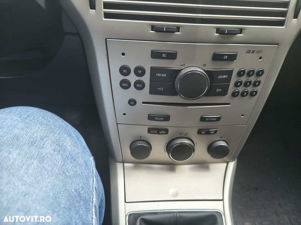 Opel Astra - 12