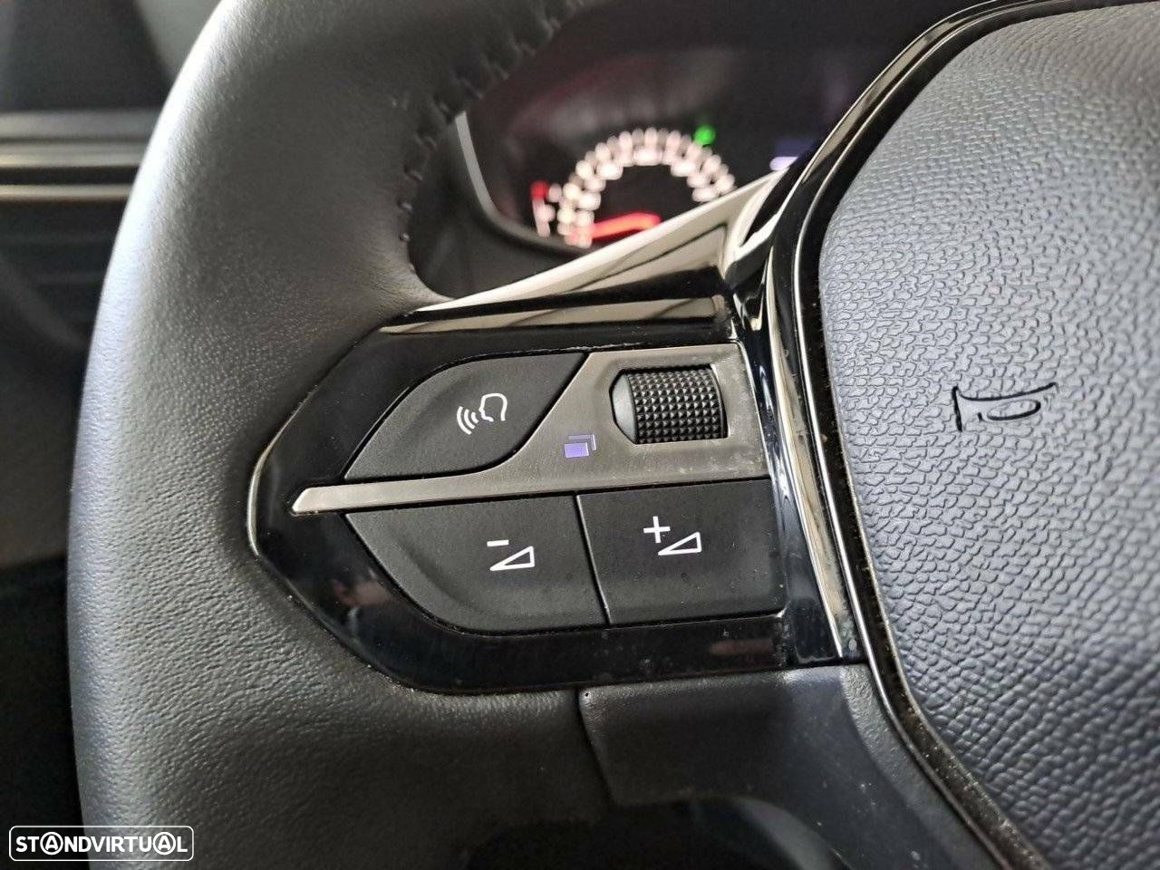 Peugeot 208 1.2 PureTech Active - 16