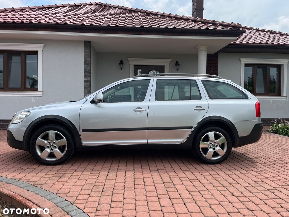 Skoda Octavia 2.0 TDI DPF 4x4 DSG Scout - 15