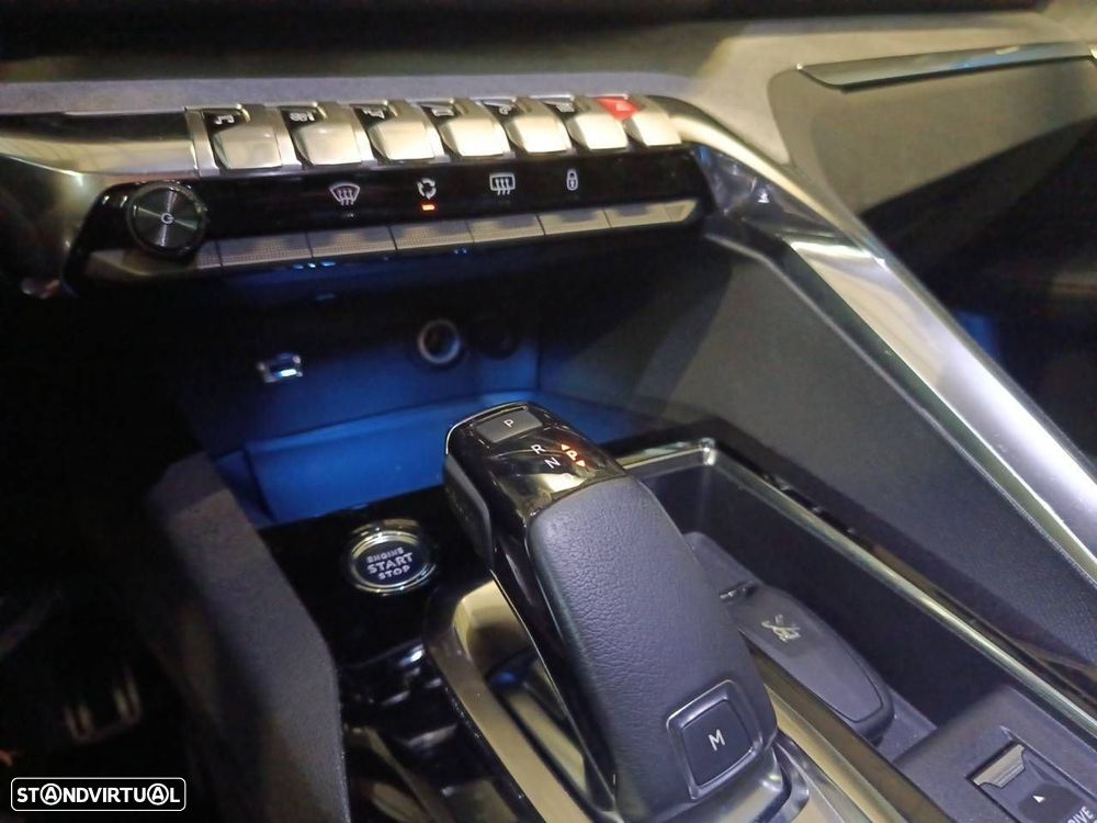 Peugeot 3008 1.5 BlueHDi GT EAT8 - 20