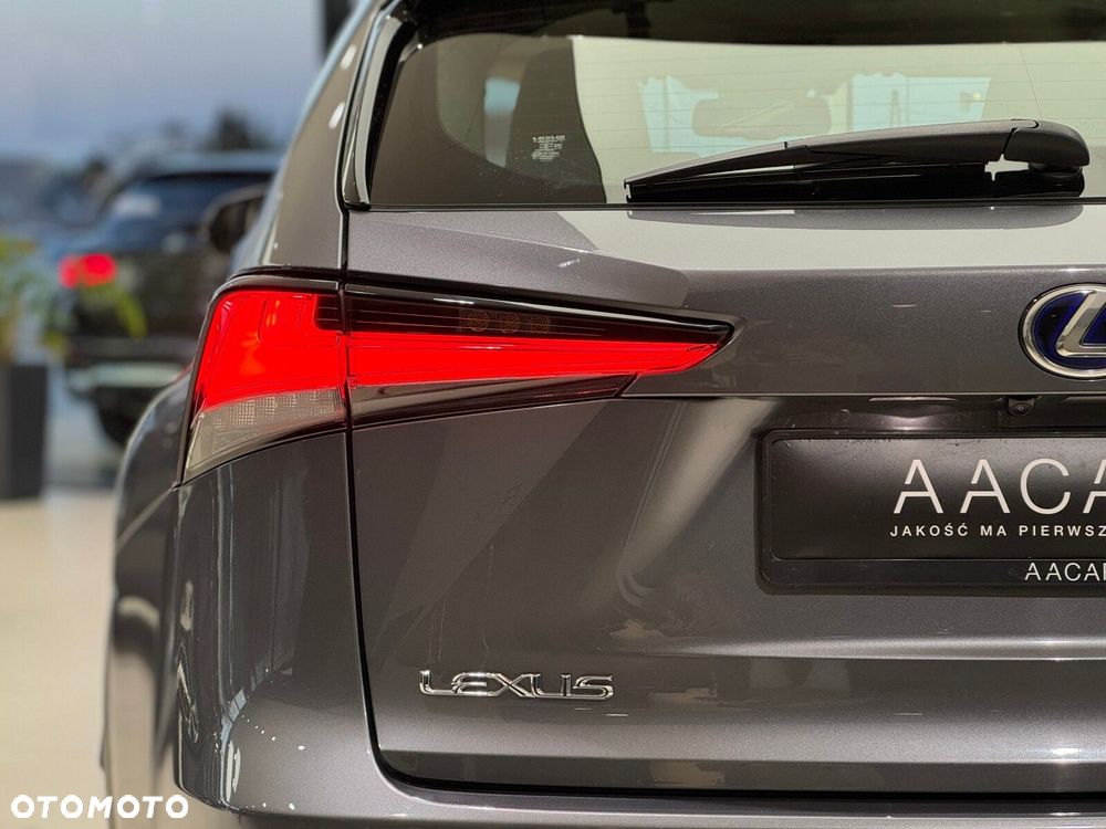 Lexus NX 300h Business Edition AWD - 39