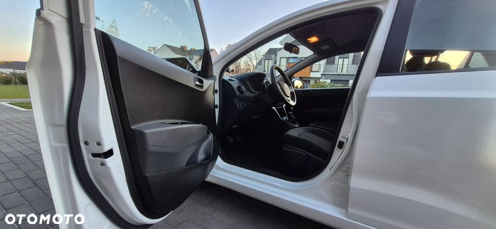 Hyundai i10 1.0 Pure - 11