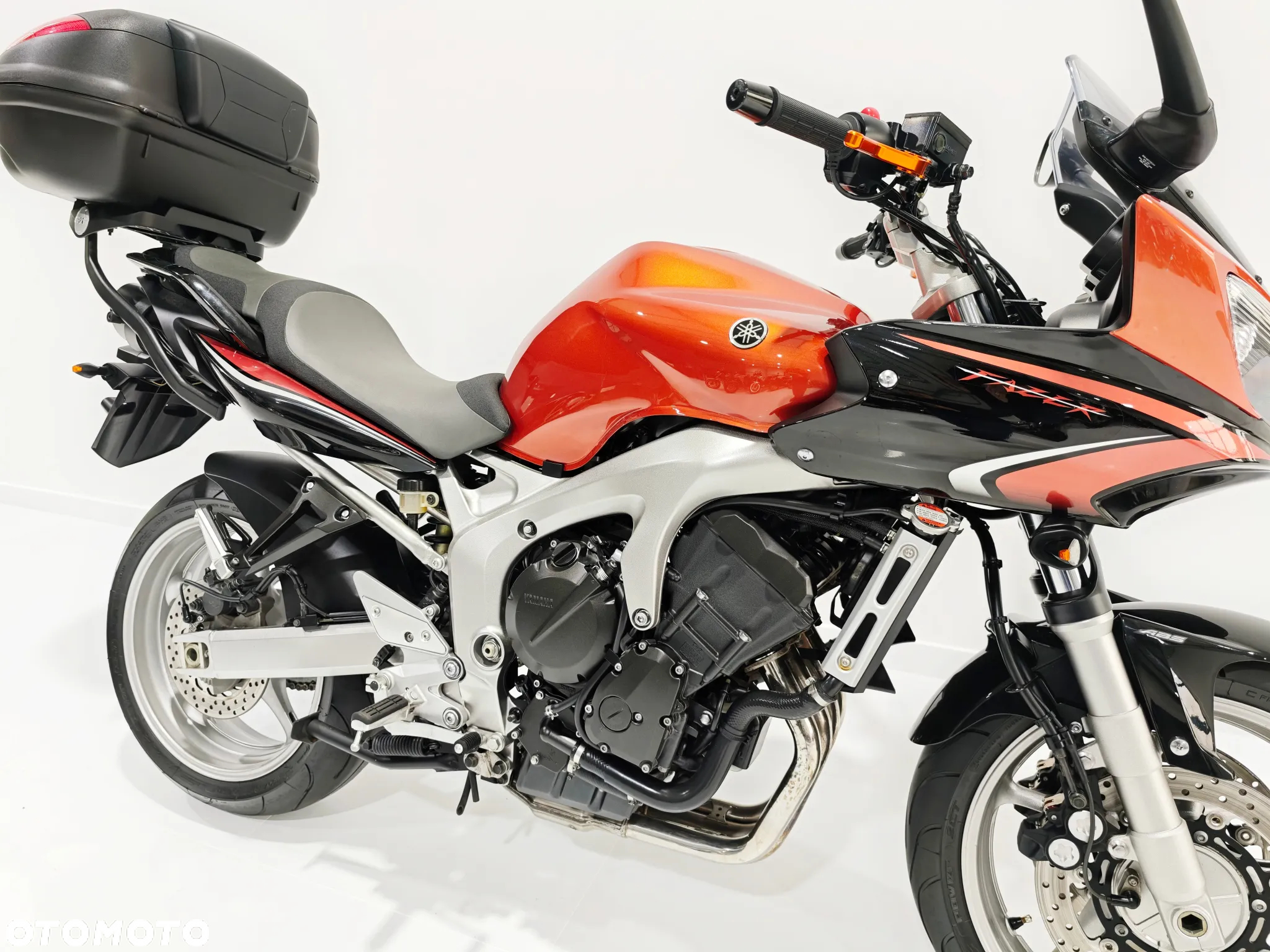 Yamaha FZ - 10