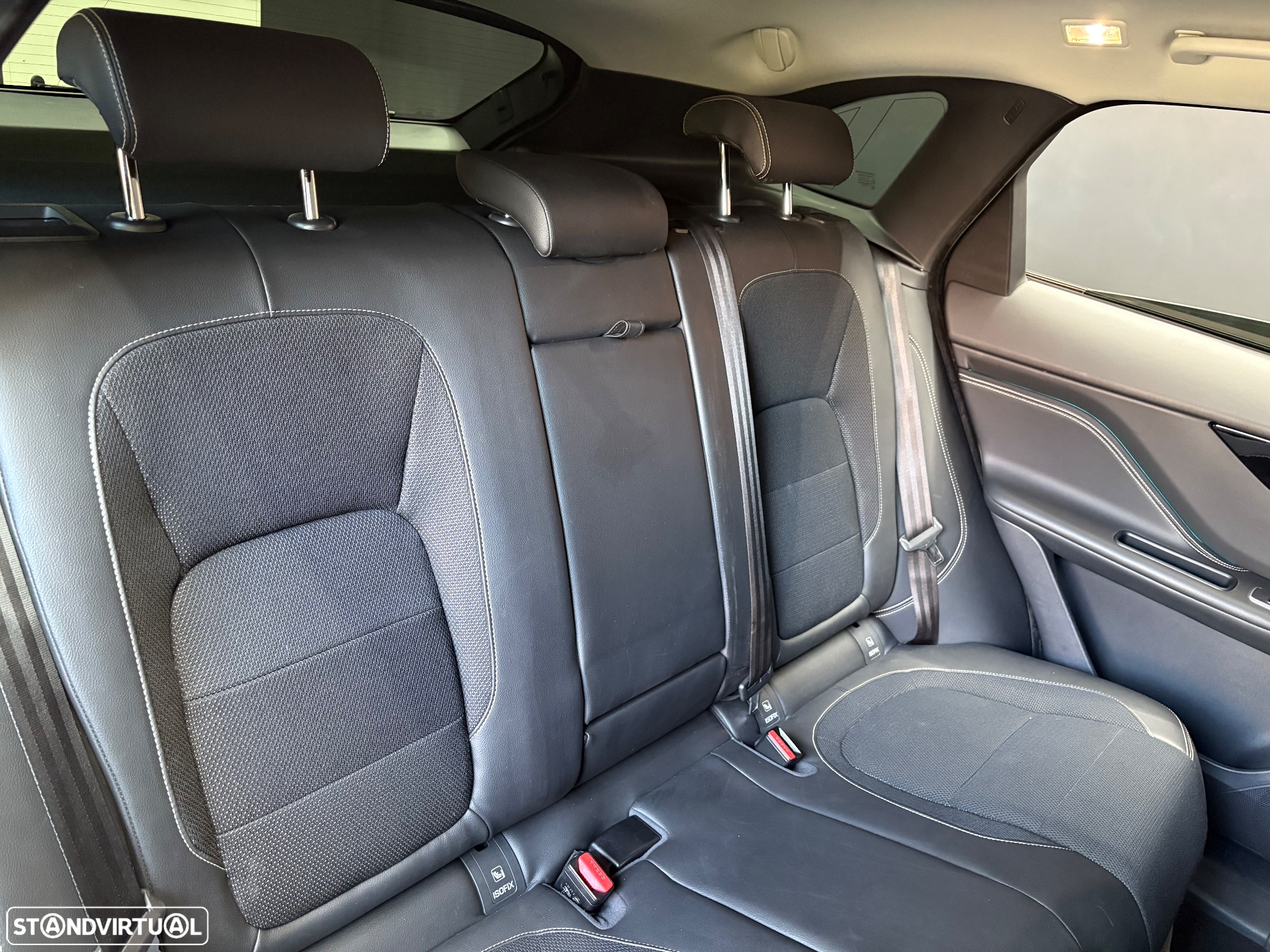 Jaguar F-Pace 20d Aut. R-Sport - 35
