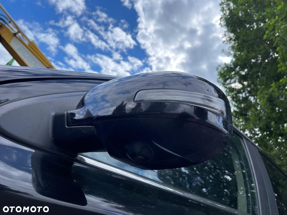 Mitsubishi Outlander Instyle NAVI + - 39