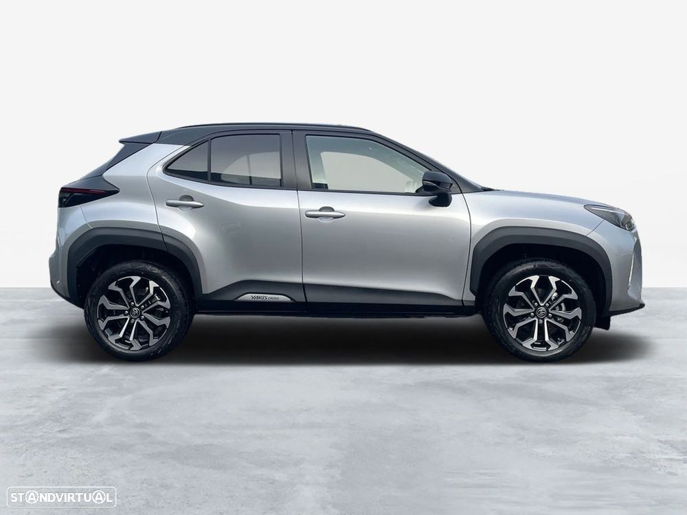 Toyota Yaris Cross - 12