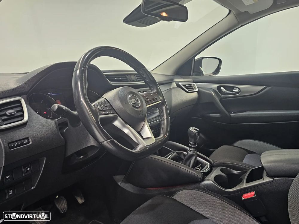 Nissan Qashqai 1.5 dCi N-Connecta J18 - 31