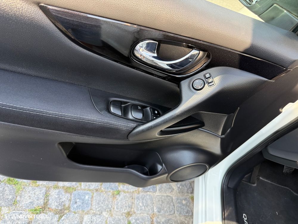 Nissan Qashqai 1.5 dCi N-Connecta 18 RS - 21