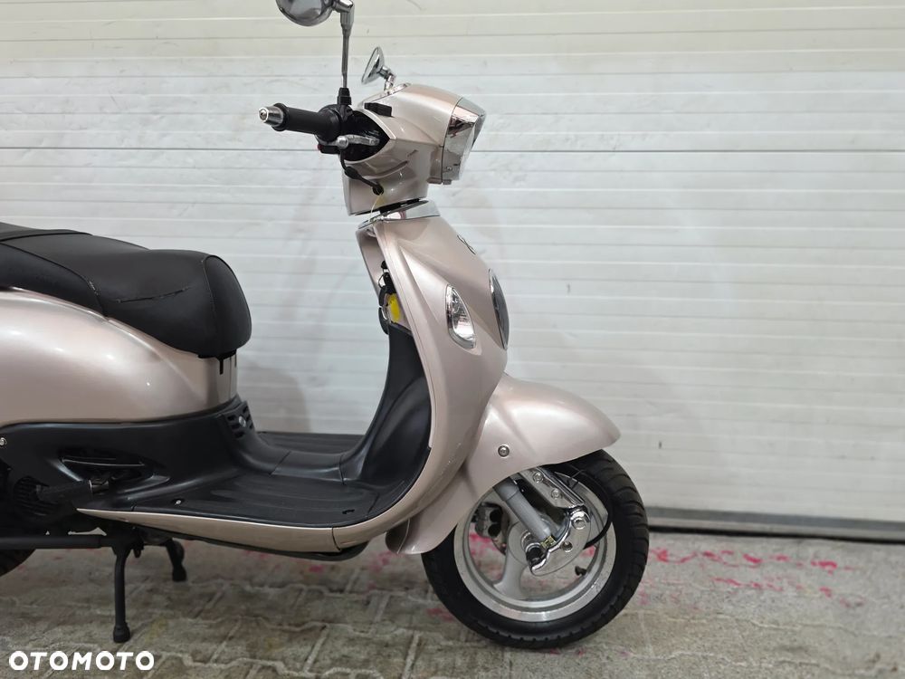 AGM Retro 50 - 14