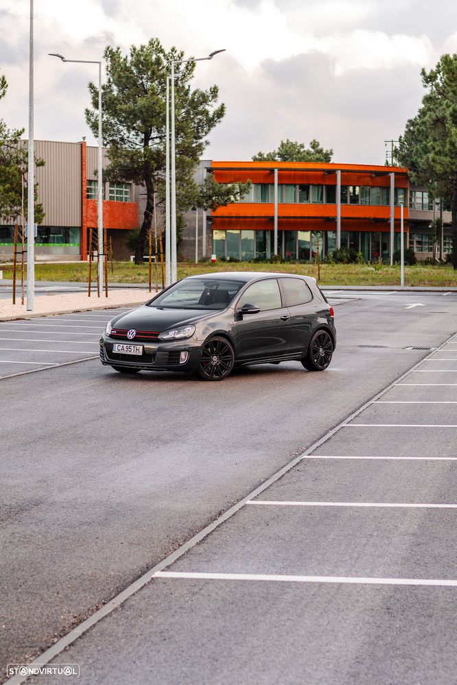 VW Golf 2.0 GTI DSG - 4