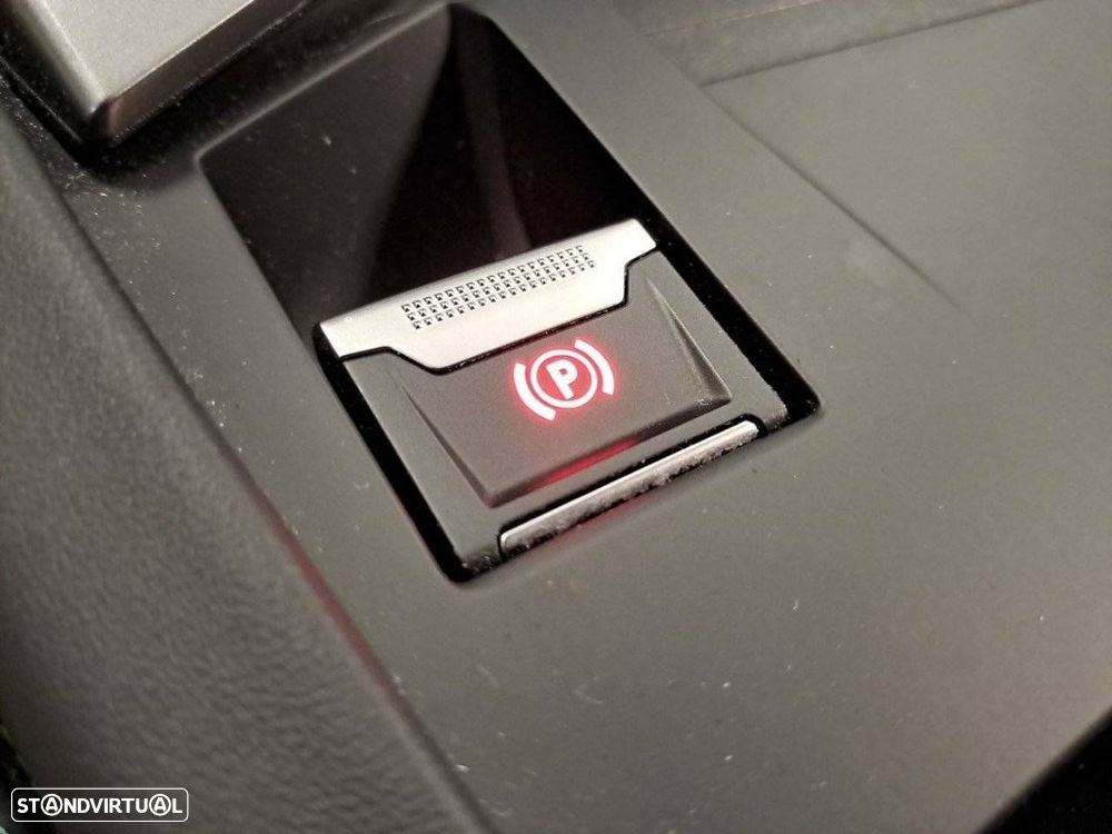 Peugeot 308 1.5 BlueHDi Allure EAT8 - 23