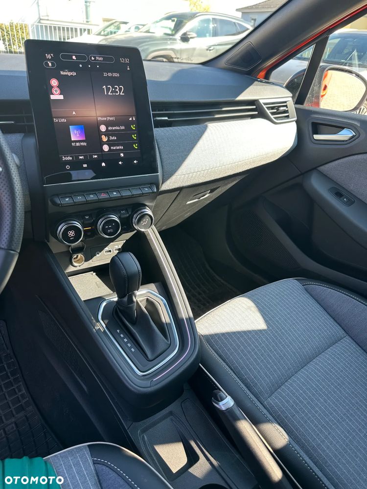 Renault Clio 1.6 E-TECH Techno - 28