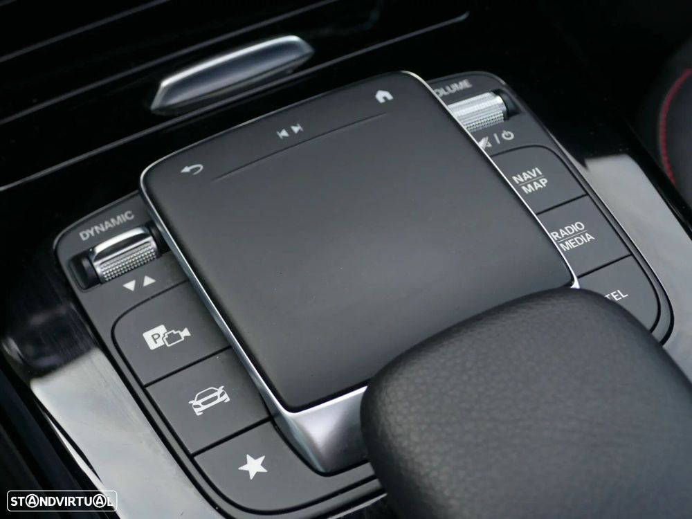 Mercedes-Benz CLA 250 e Shooting Brake AMG Line - 30