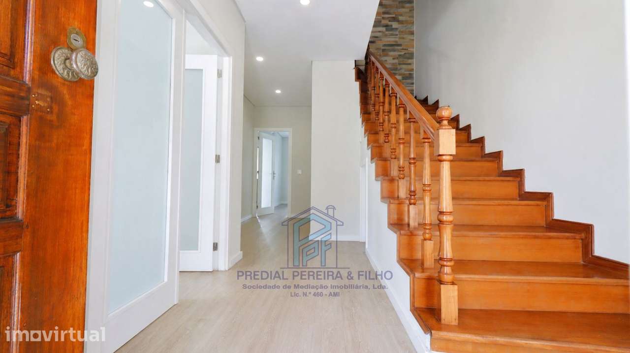 Moradia T4 Remodelada - Baguim / Vale Ferreiros - Grande imagem: 2/30