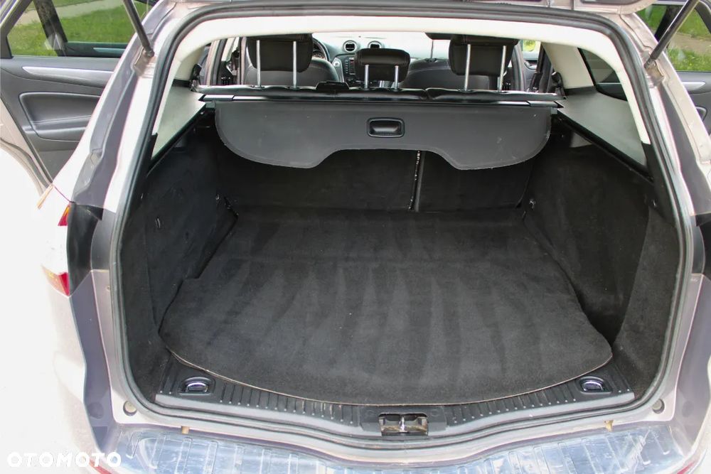 Ford Mondeo 2.0 TDCi Titanium - 12
