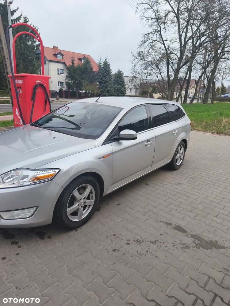 Ford Mondeo 2.0 TDCi Ambiente - 2