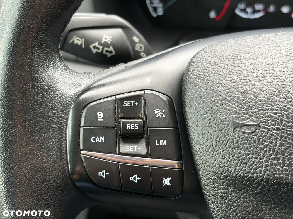 Ford Transit 350 - 22