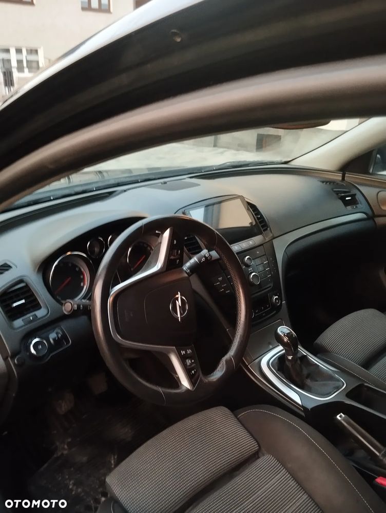 Opel Insignia - 8