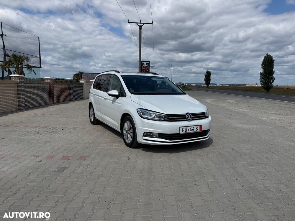Volkswagen Touran 2.0 TDI DSG Comfortline - 2