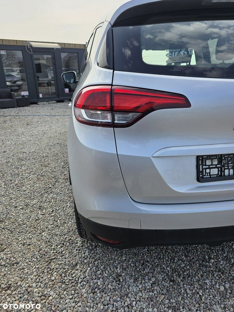 Renault Scenic - 22