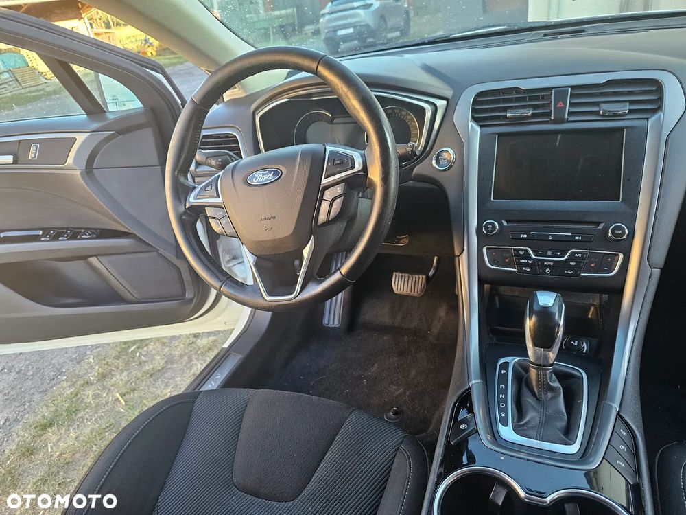 Ford Mondeo 2.0 TDCi Start-Stopp PowerShift-Aut Business Edition - 4