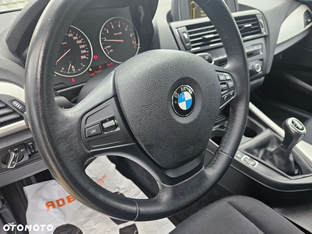 BMW Seria 1 116i - 14