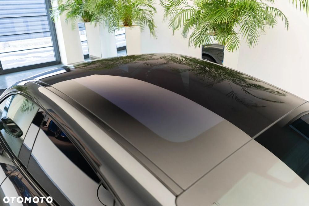 Porsche Taycan 105kWh 4S Black Edition - 32