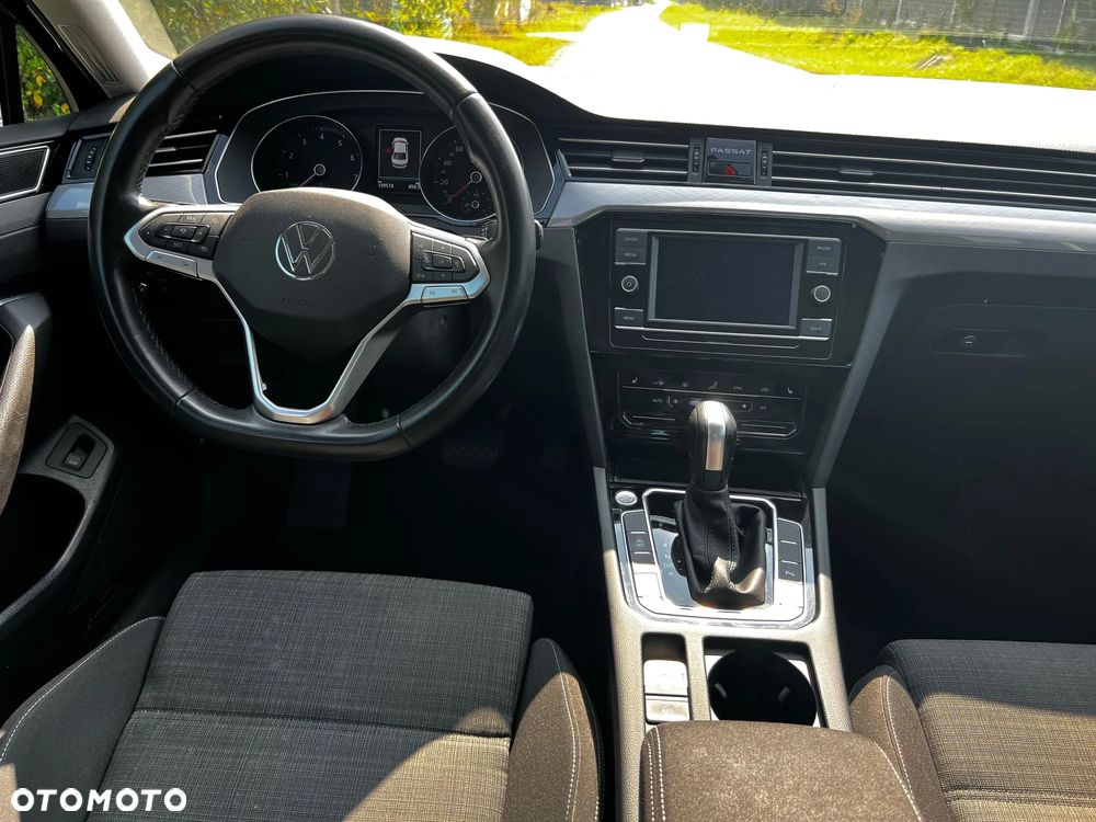 Volkswagen Passat - 10