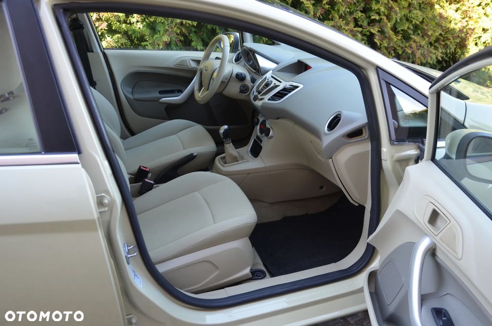 Ford Fiesta 1.4 Ghia - 2