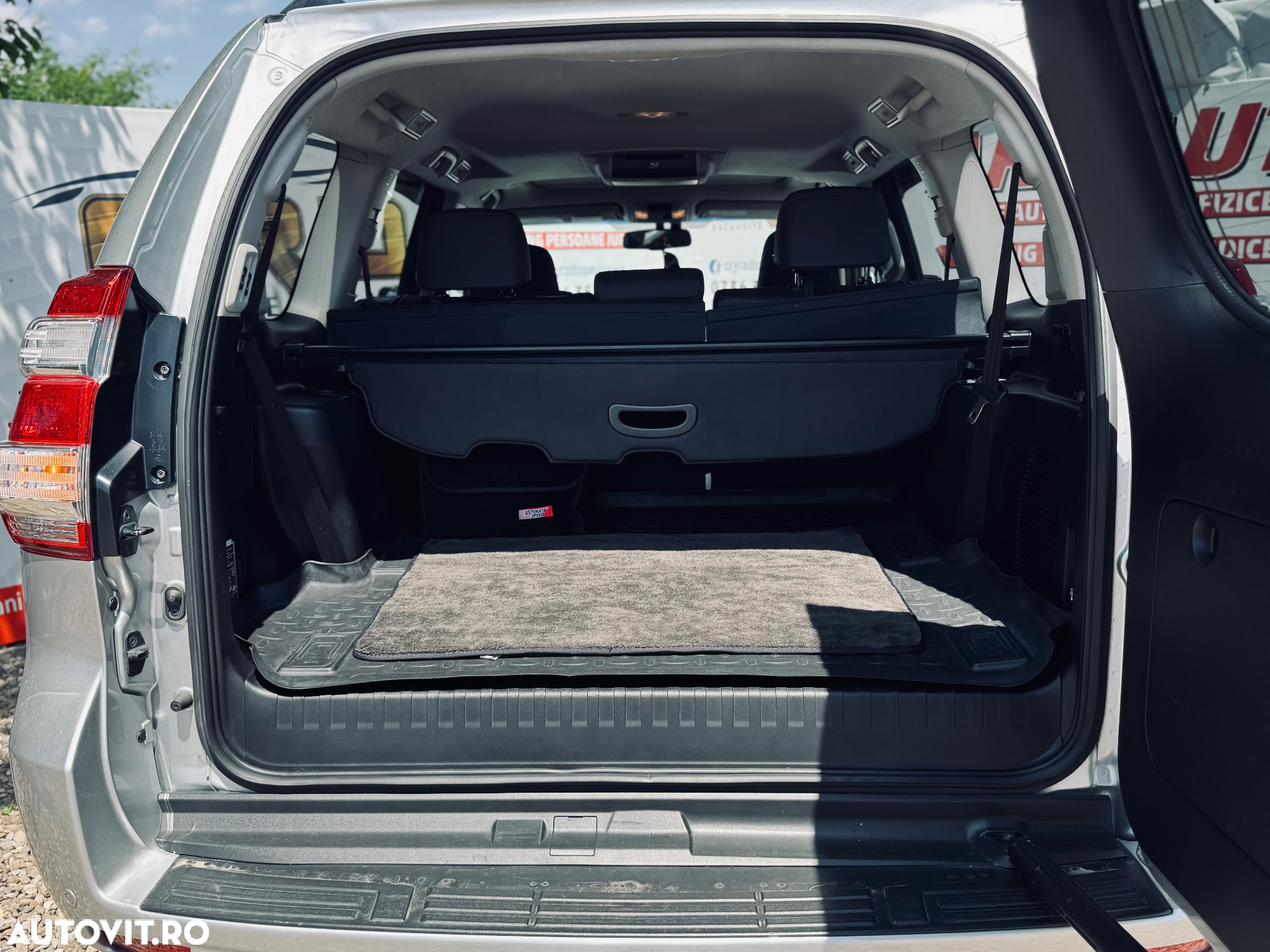 Toyota Land Cruiser 2.8l Turbo D-4D Aut. Luxury - 14