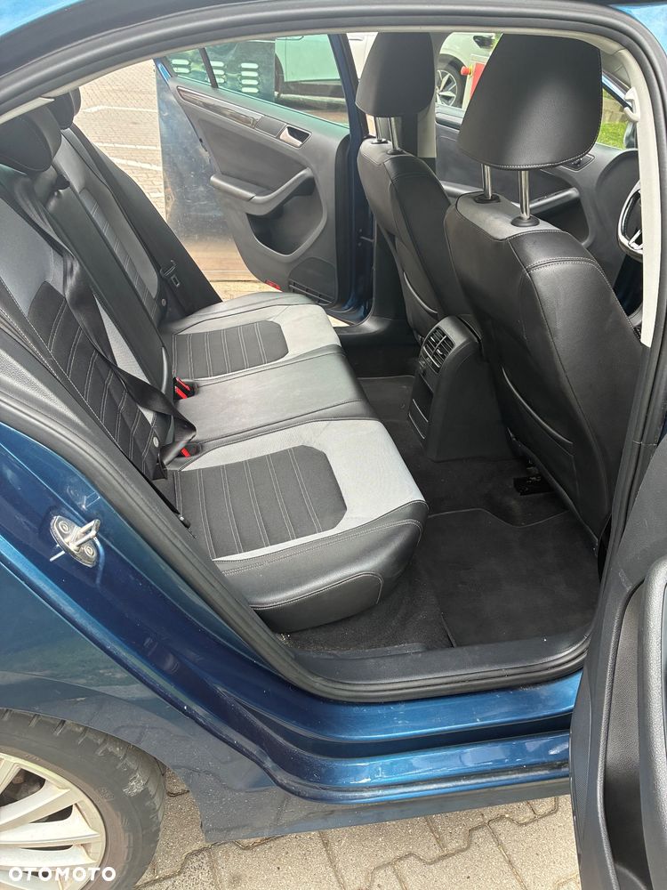 Volkswagen Jetta 1.4 TSI BMT Highline DSG - 10