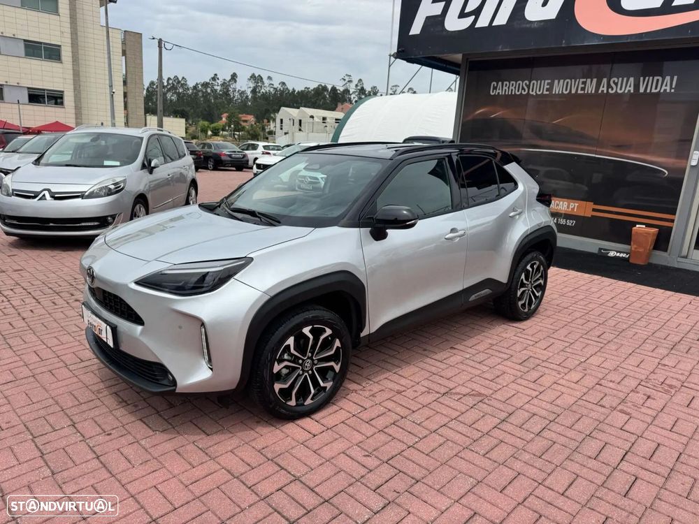 Toyota Yaris Cross 1.5 HDF Comfort Plus AWD - 3