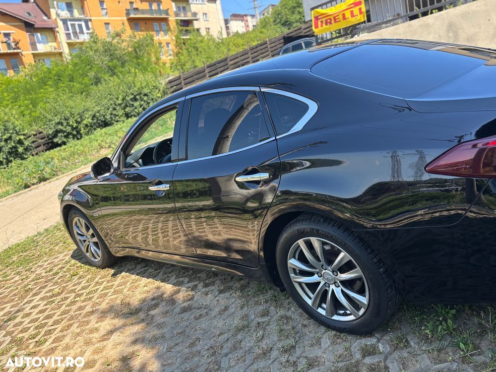 Infiniti Q70 2.2d Premium - 8