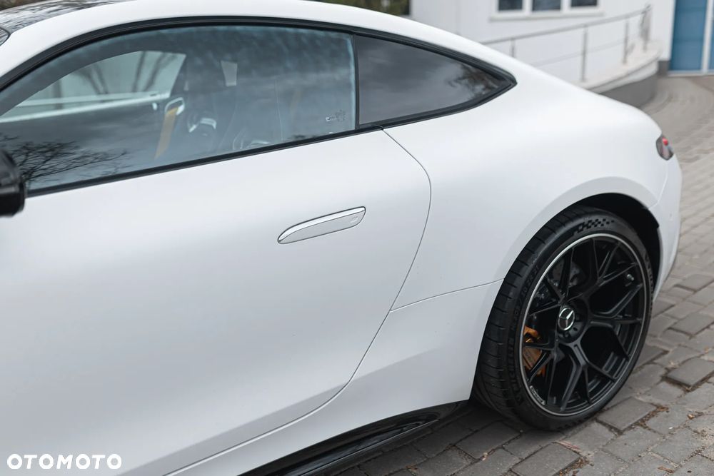Mercedes-Benz AMG GT - 5