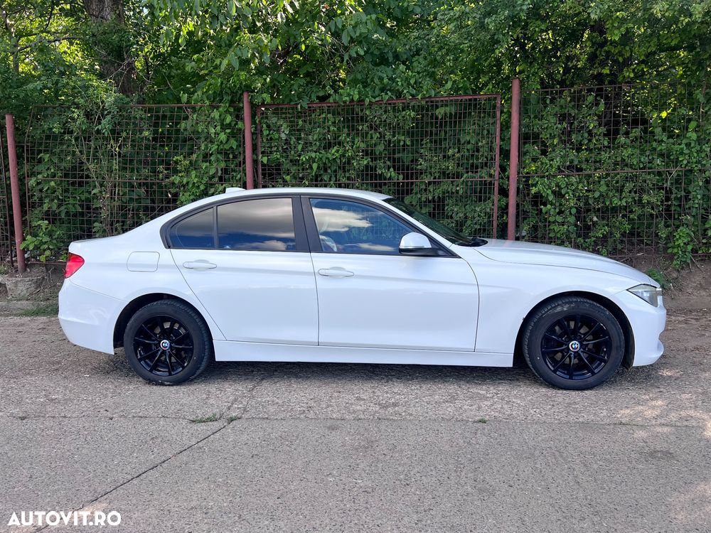 BMW Seria 3 316d - 4
