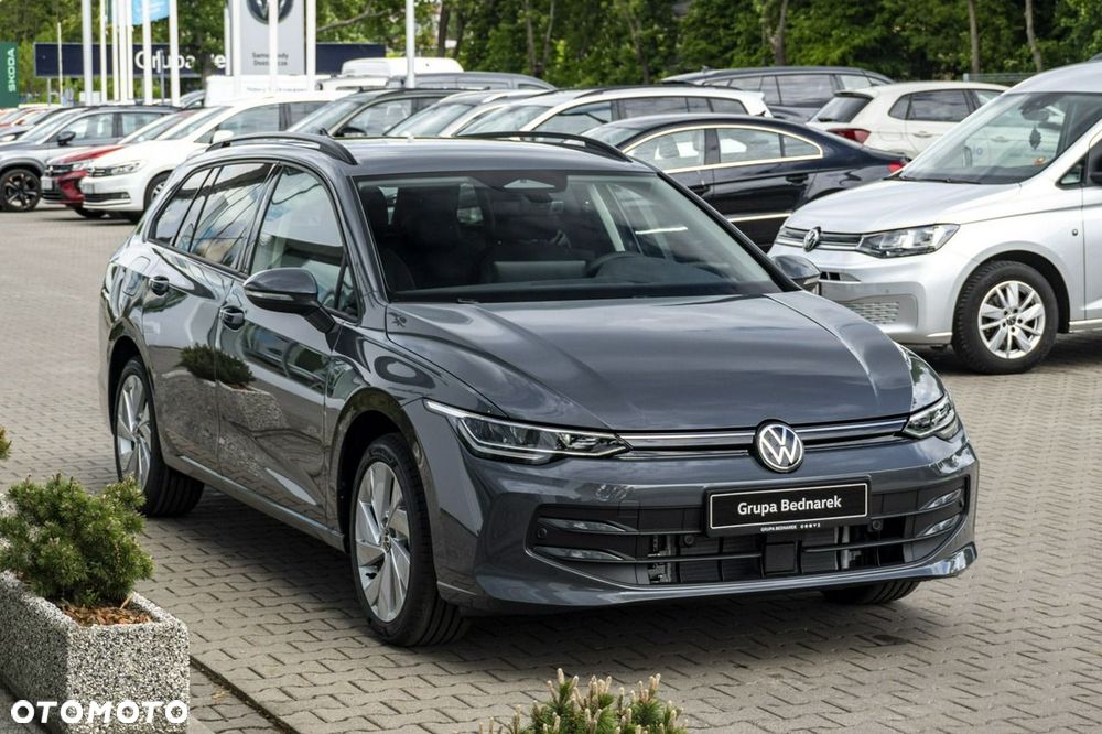 Volkswagen Golf - 6