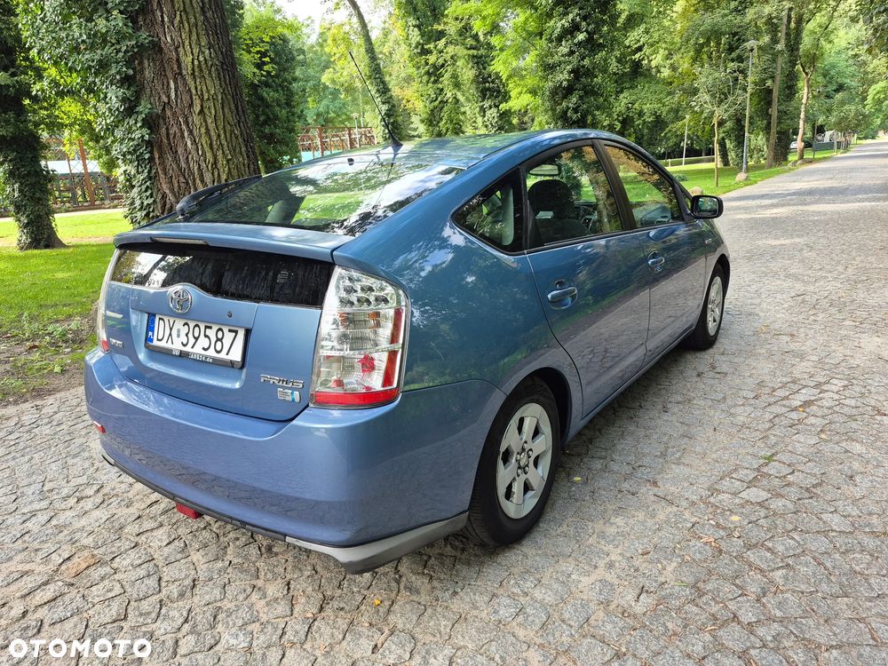Toyota Prius 1.5 VVT-i Prestige - 7