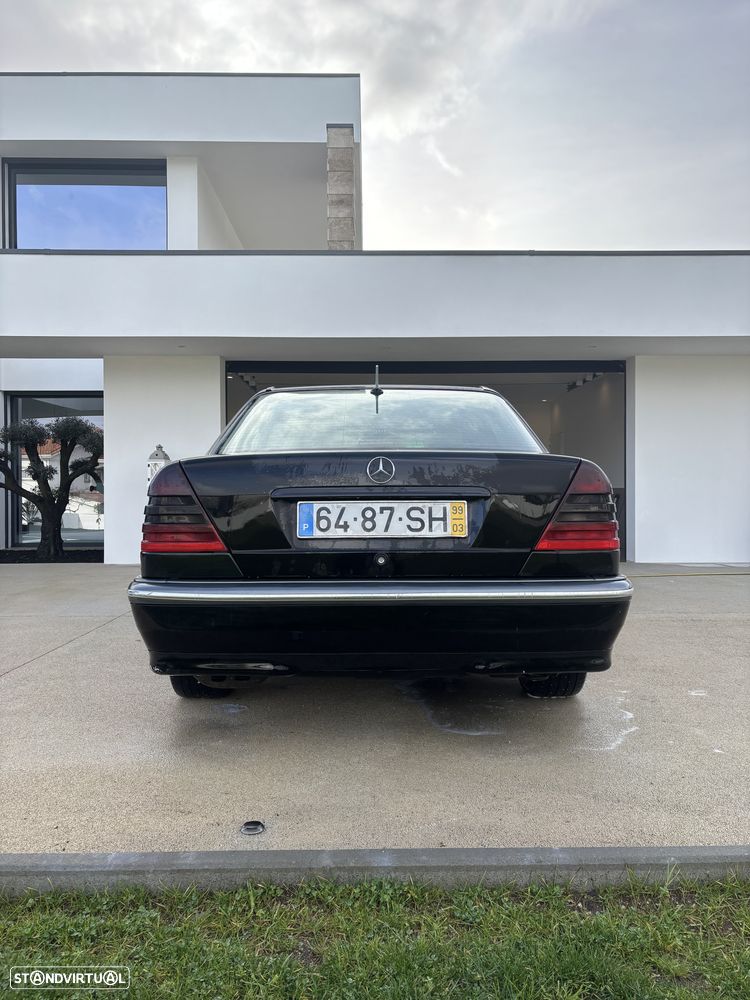 Mercedes-Benz C 220 - 6