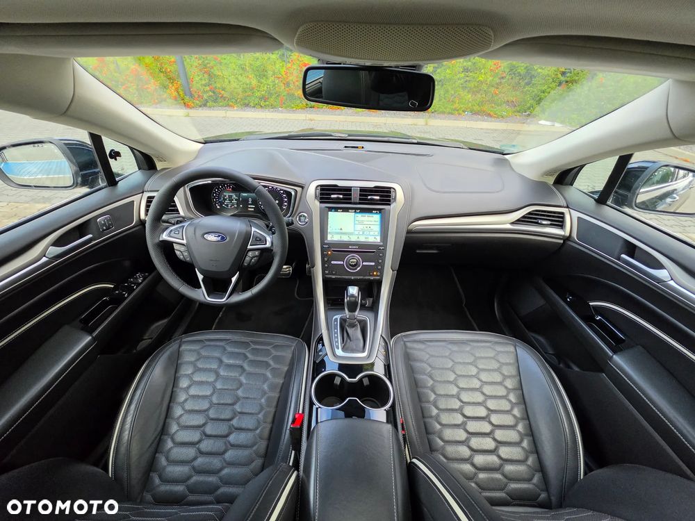 Ford Mondeo 2.0 TDCi PowerShift-Aut Allrad Vignale - 25